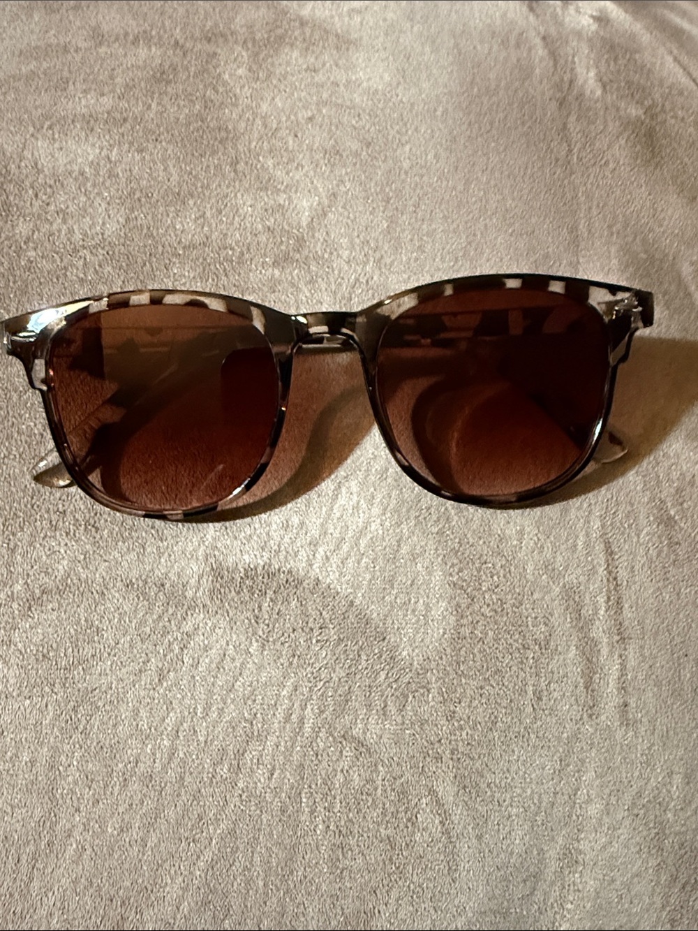 Tortoiseshell Round Sunglasses with Brown Lenses